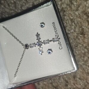 Elegant Silver Cubic Zirconia Cross Necklace Set